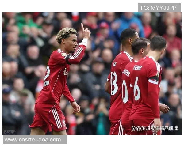 曼联客战利物浦将首次穿白色客场球衣引发球迷热议 曼联客战利物浦将首次穿白色客场球衣引发球迷热议