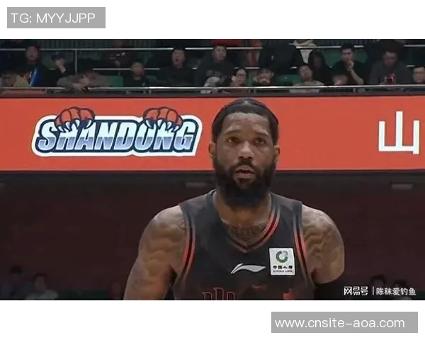 鲍威尔:昨日表现不佳今日球队展现理想篮球风格 鲍威尔:昨日表现不佳今日球队展现理想篮球风格