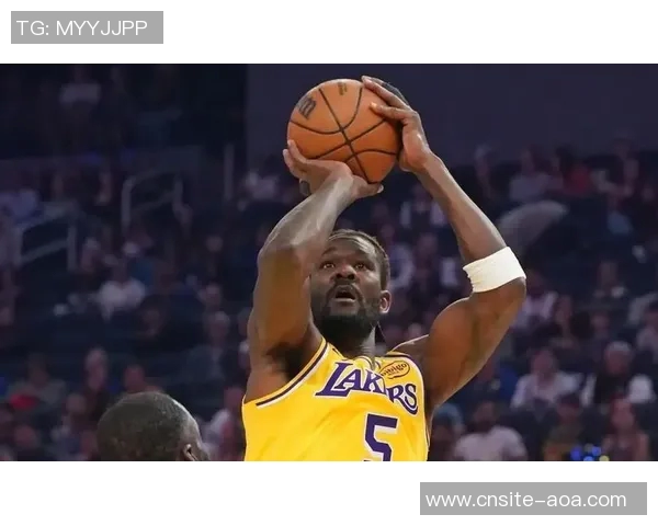 艾顿感谢队友支持轻松得分源于团队默契与配合